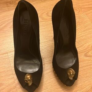 Alexander McQueen Size 8